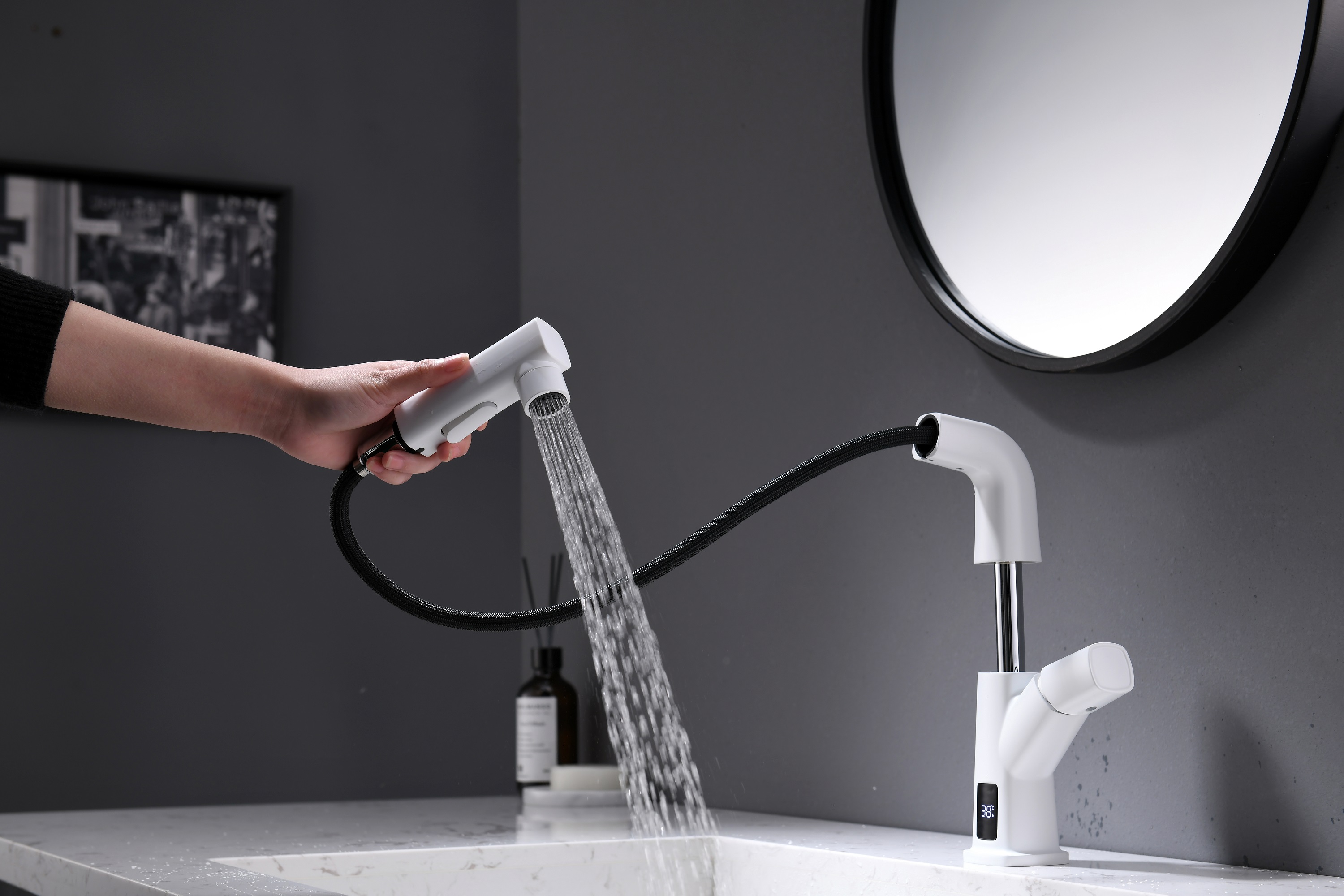Robinet de salle de bain avec affichage de la température Robinet de bassin extractible en acier inoxydable noir